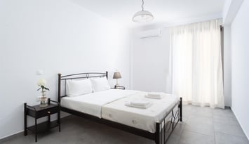 Tulipa Suites - Μονεμβασιά