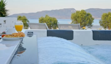 Ostria Hotel - Αδάμαντας, Μήλος