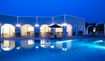 5* Maistros Village Hotel - Καρτεράδος, Σαντορίνη