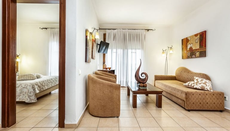 Nereides Hotel - Χανιώτη, Χαλκιδική