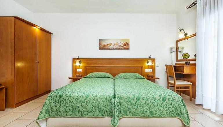 Nereides Hotel - Χανιώτη, Χαλκιδική