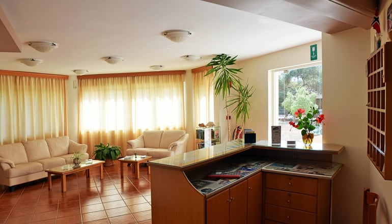 Iolkos Hotel Apartments Chania