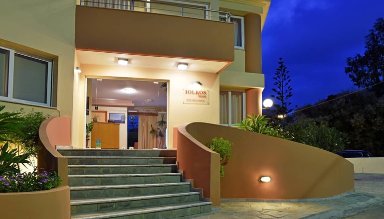 Iolkos Hotel Apartments Chania