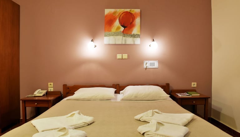 Iolkos Hotel Apartments Chania