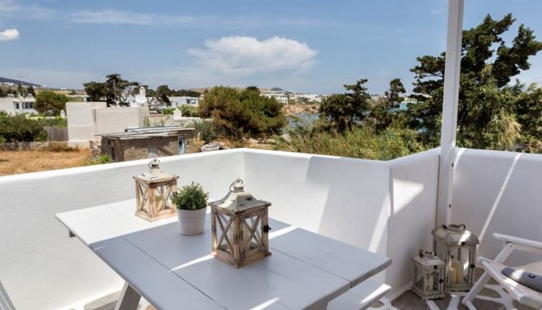 Blue Waves Suites & Apartments Paros