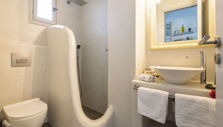 Blue Waves Suites & Apartments Paros