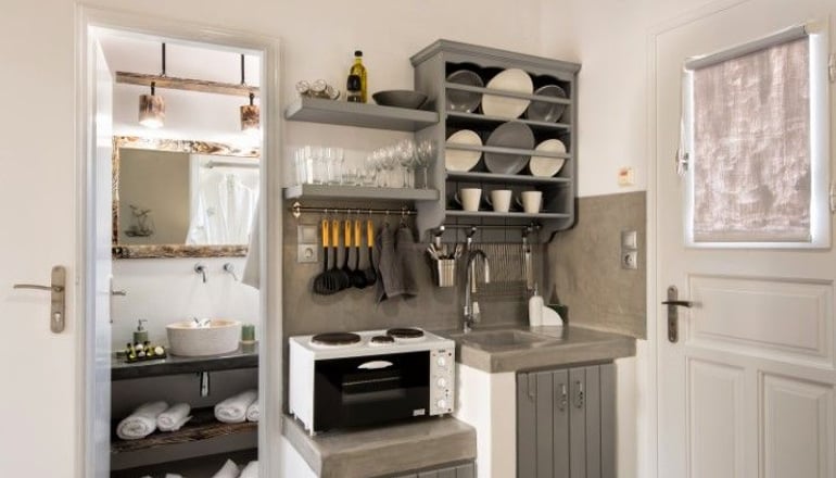 Blue Waves Suites & Apartments Paros