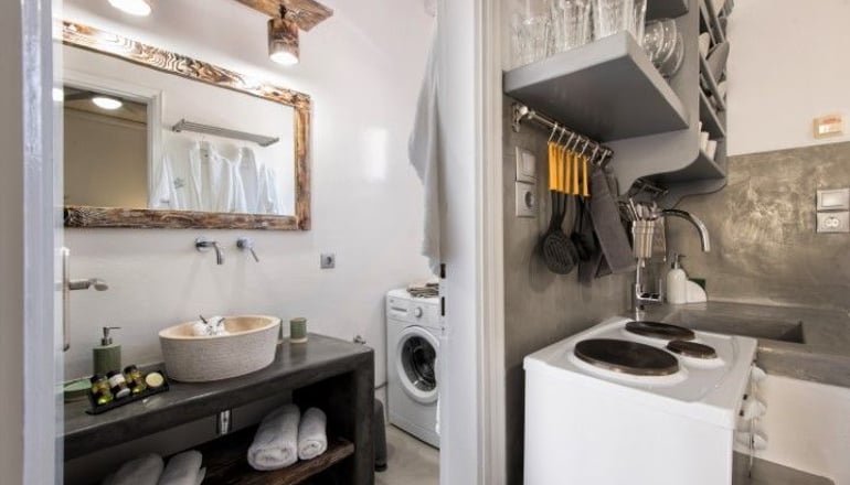 Blue Waves Suites & Apartments Paros