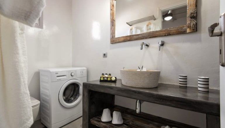 Blue Waves Suites & Apartments Paros