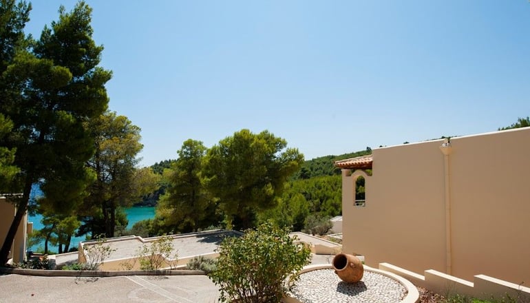4* Alonissos Beach Bungalows & Suites Hotel - Αλόννησος