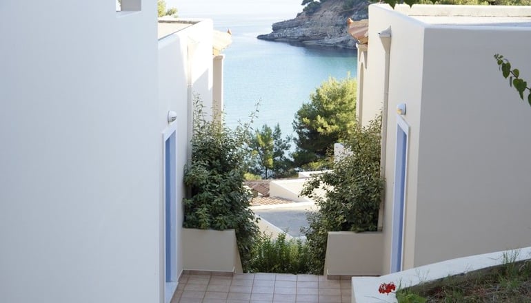 4* Alonissos Beach Bungalows & Suites Hotel - Αλόννησος