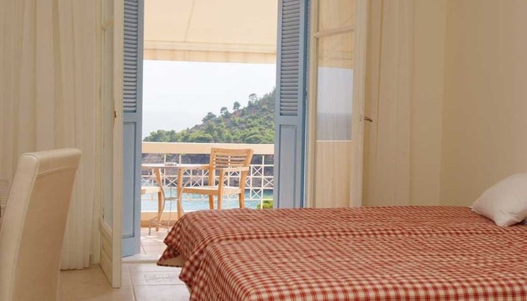 4* Alonissos Beach Bungalows & Suites Hotel - Αλόννησος