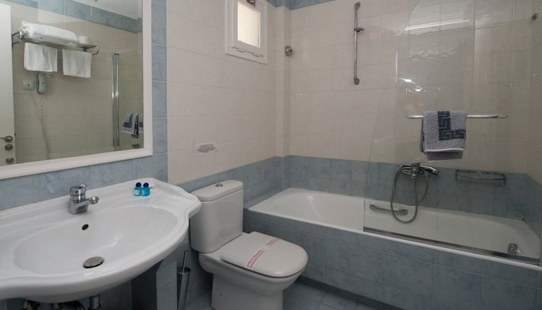 4* Alonissos Beach Bungalows & Suites Hotel - Αλόννησος