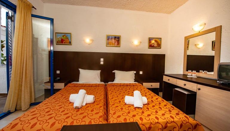 Elena Hotel - Σύβοτα