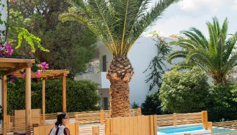 4* Dionysos Sea Side Resort - Μυλοπότας, Ίος