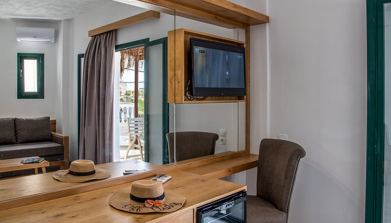 4* Elmi Suites Beach Hotel - Χερσόνησος, Κρήτη