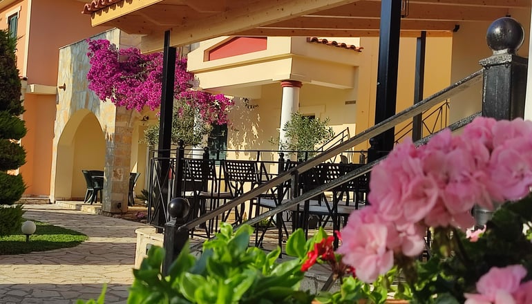 Elanthi Village Hotel