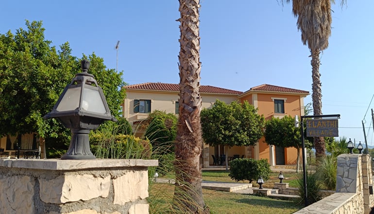 Elanthi Village Hotel