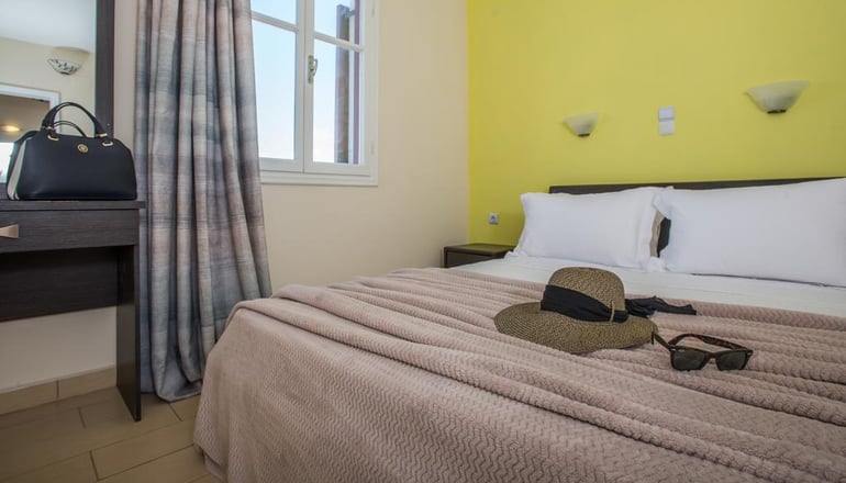 4* Naxos Palace Hotel - Στελίδα, Νάξος