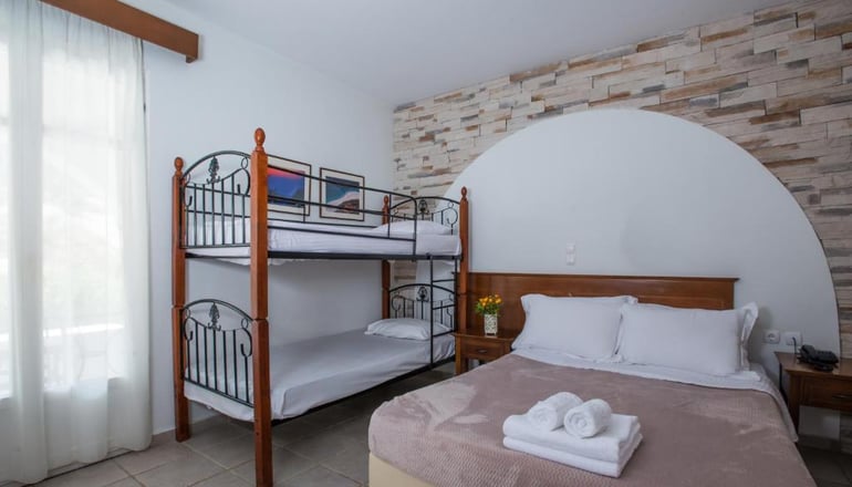 4* Naxos Palace Hotel - Στελίδα, Νάξος