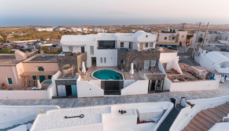 4* Santorini Secret Premium