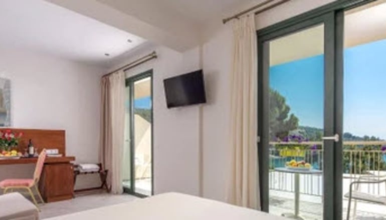 4* Tosca Beach Hotel - Καβάλα