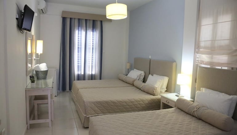 4* Benois Hotel Syros