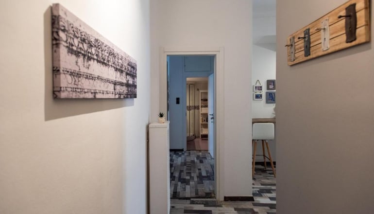 Blue Ark Loving - Αθήνα