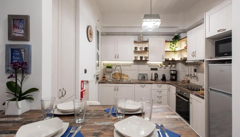 Blue Ark Loving - Αθήνα