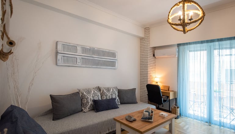 Blue Ark Loving - Αθήνα