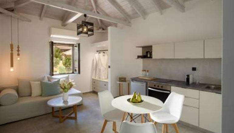 Calme Suites Mani - Μάνη, Μεσσηνία