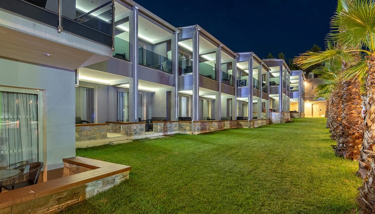 Dionysos Hotel & Suites