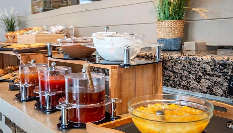 Dionysos Hotel & Suites