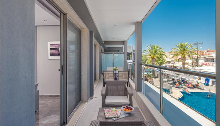 Dionysos Hotel & Suites