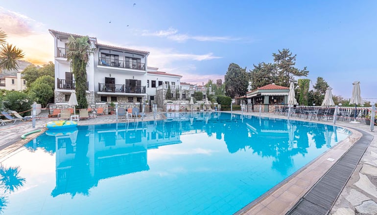 Dionyssos Hotel - Σκόπελος