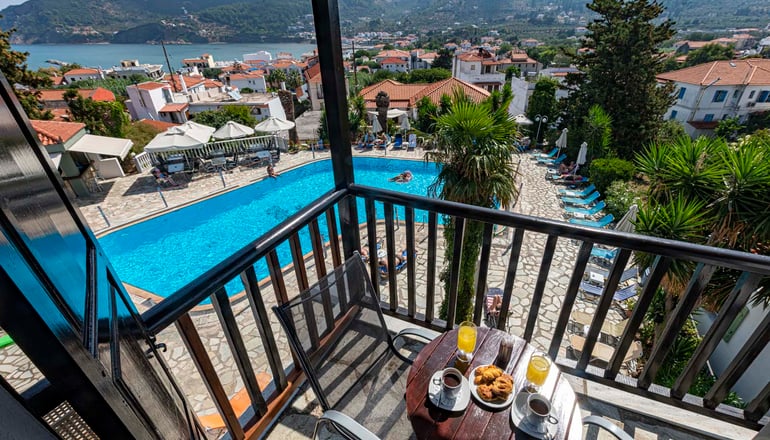 Dionyssos Hotel - Σκόπελος