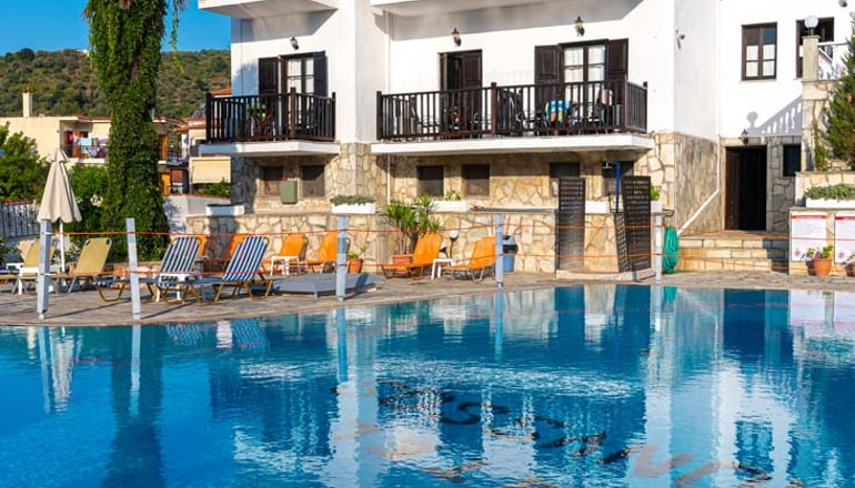 Dionyssos Hotel - Σκόπελος