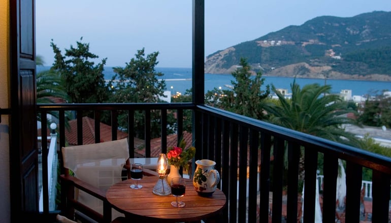 Dionyssos Hotel - Σκόπελος