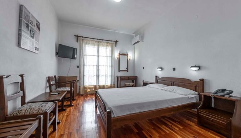 Dionyssos Hotel - Σκόπελος