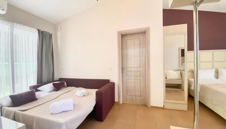 5* Greek Pride Cronwell Rahoni - Νέα Σκιώνη, Χαλκιδική