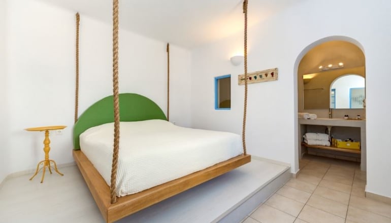 4* Marillia Village Santorini