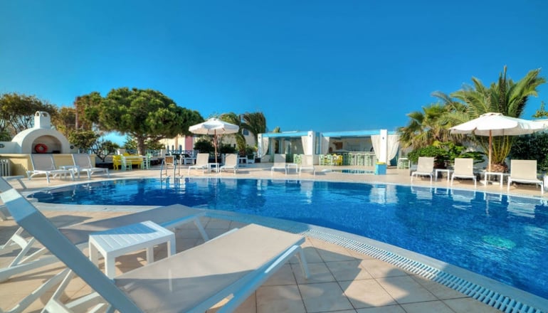 4* Marillia Village Santorini