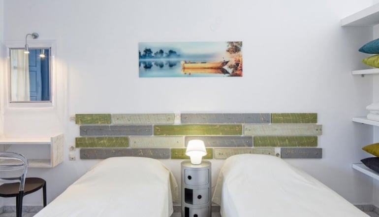 4* Marillia Village Santorini