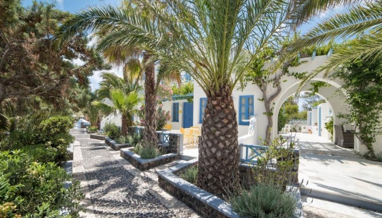 4* Marillia Village Santorini