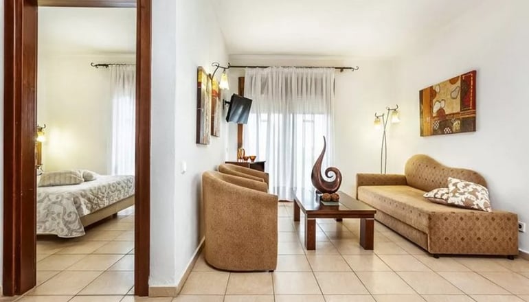 Nereides Hotel - Χανιώτη, Χαλκιδική