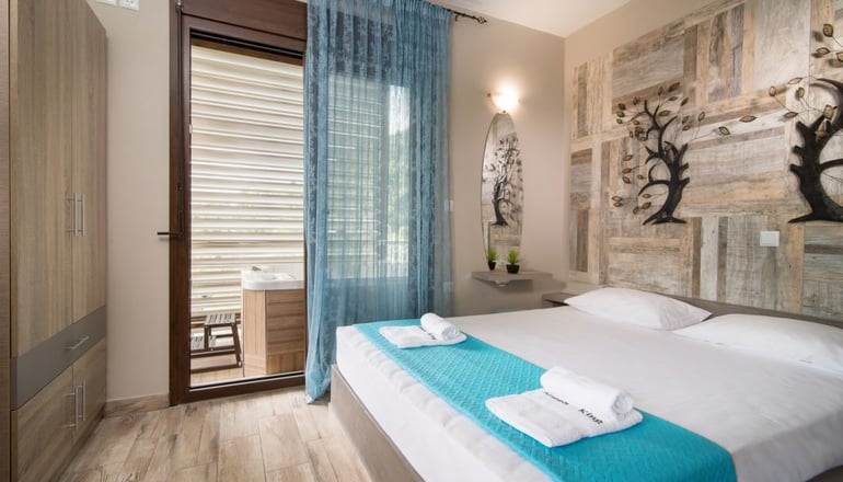 Simon King - Βουρβουρού, Χαλκιδική