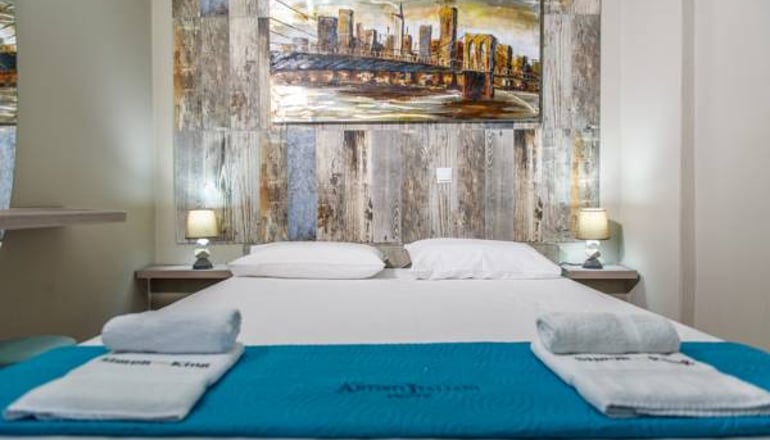 Simon King - Βουρβουρού, Χαλκιδική