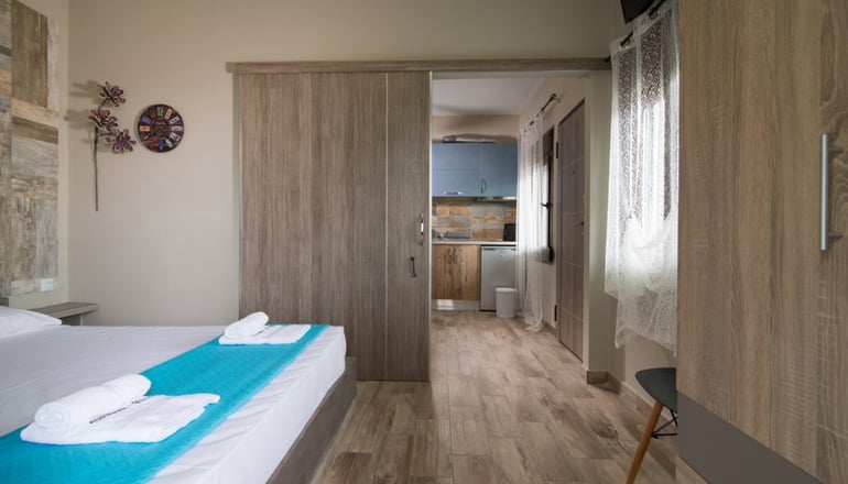 Simon King - Βουρβουρού, Χαλκιδική