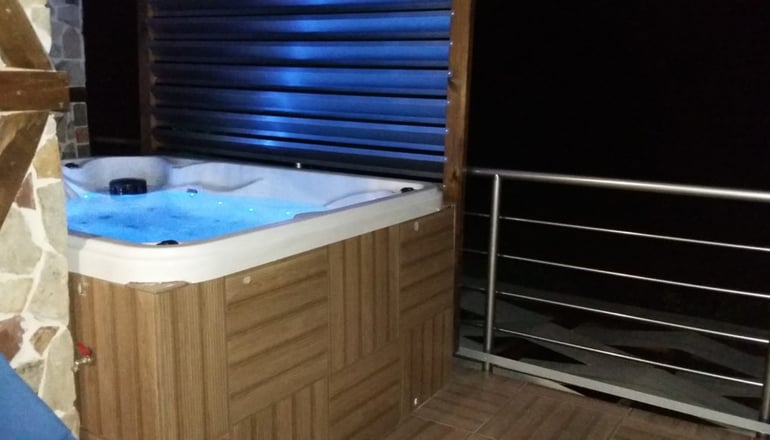 Simon King - Βουρβουρού, Χαλκιδική