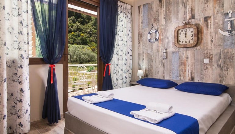 Simon King - Βουρβουρού, Χαλκιδική